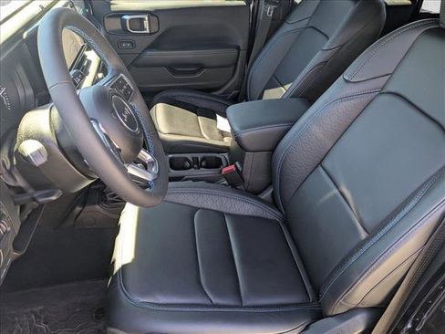 Used 2024 Jeep Wrangler High Altitude image 15