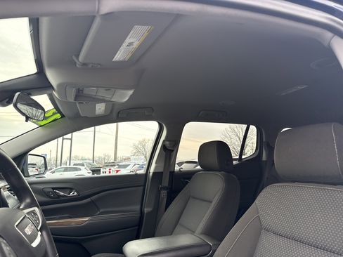 Used 2023 GMC Acadia SLE w/ Driver Convenience Package image 31