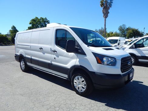 Used 2018 Ford Transit 250 148 Low Roof RWD image 9