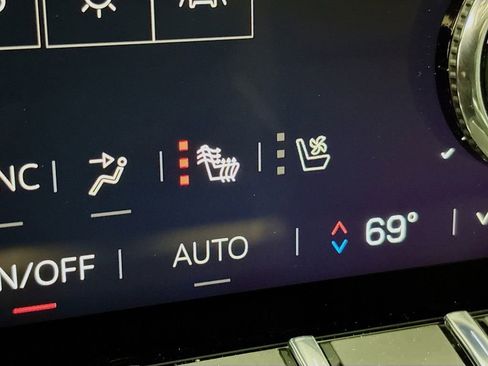 New 2026 GMC Terrain Denali w/ LPO, Black Badging Package image 19