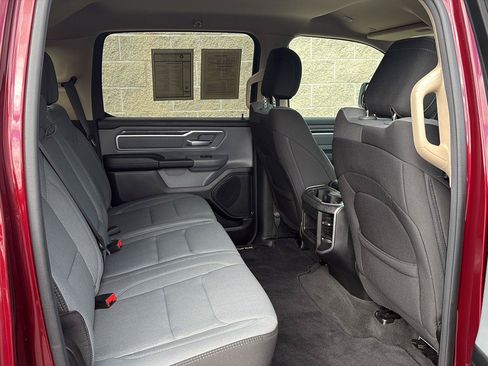 Used 2020 RAM 1500 Big Horn AWD/4WD image 32