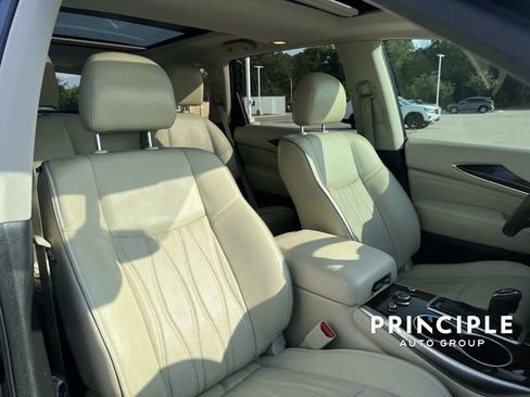 Used 2019 INFINITI QX60 Luxe w/ Sensory Package FWD image 34