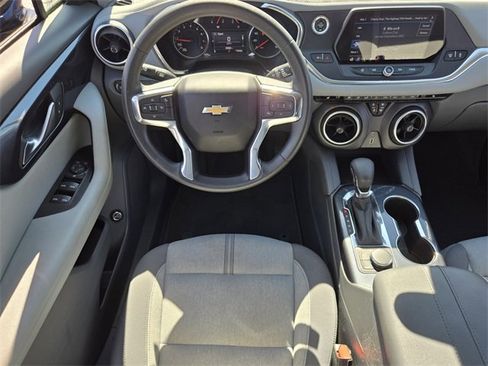 Used 2022 Chevrolet Blazer LT image 11