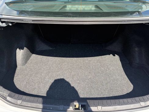 Used 2013 Toyota Corolla LE FWD image 19
