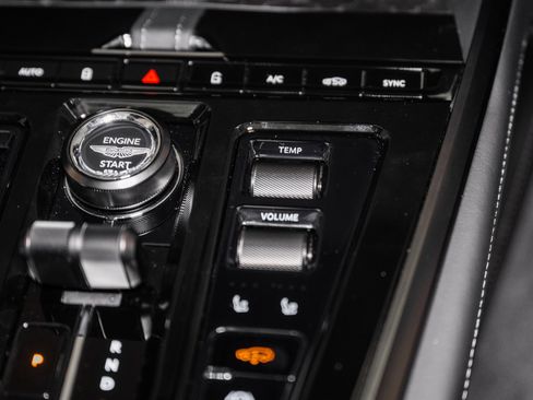 Used 2025 Aston Martin DBX 707 image 47