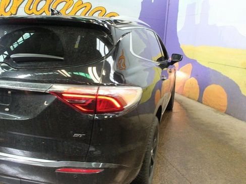 Used 2023 Buick Enclave Essence w/ Experience Buick Package image 5