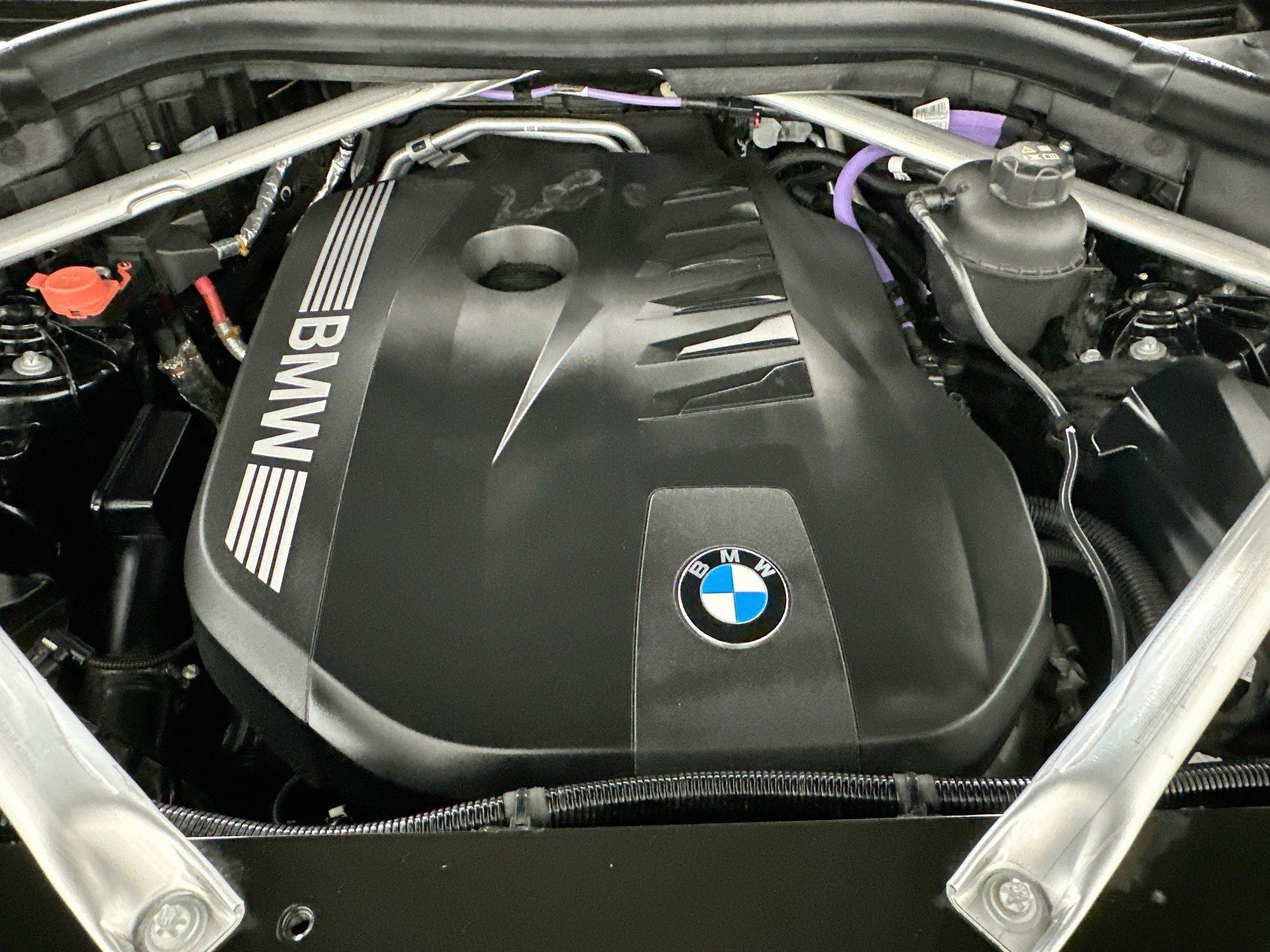 Used 2024 BMW X6 xDrive40i w/ Executive Package AWD/4WD image 32