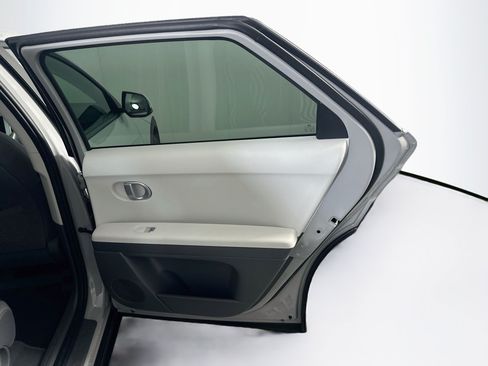 Used 2024 Hyundai Ioniq 5 SEL RWD image 31