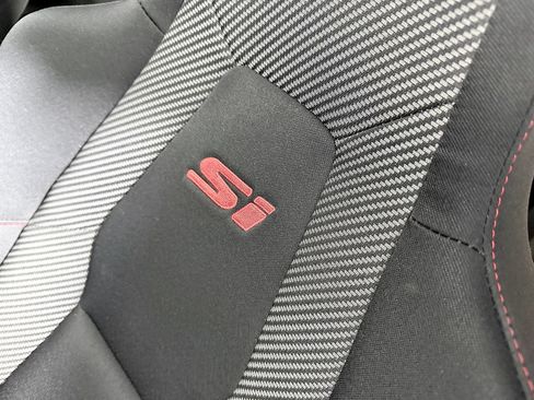 Used 2018 Honda Civic Si image 32