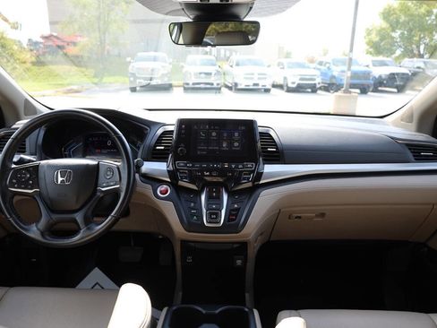 Used 2023 Honda Odyssey EX-L image 13