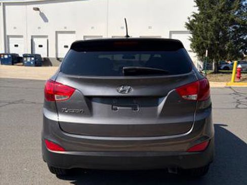Used 2015 Hyundai Tucson GLS w/ Option Group 02 FWD image 5