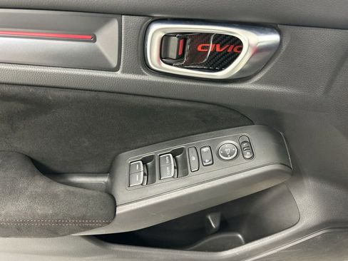 Used 2024 Honda Civic Type R image 13