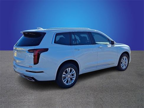 Certified 2024 Cadillac XT6 Luxury image 5