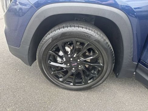 Used 2023 GMC Terrain SLT w/ Infotainment Package II AWD/4WD image 34