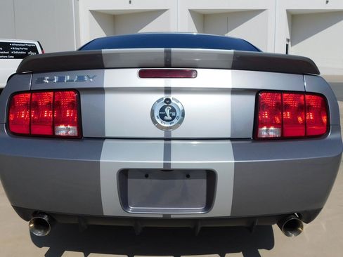 Used 2007 Ford Mustang Shelby GT500 RWD image 21