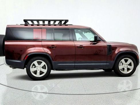 Used 2023 Land Rover Defender 130 SE AWD/4WD image 4