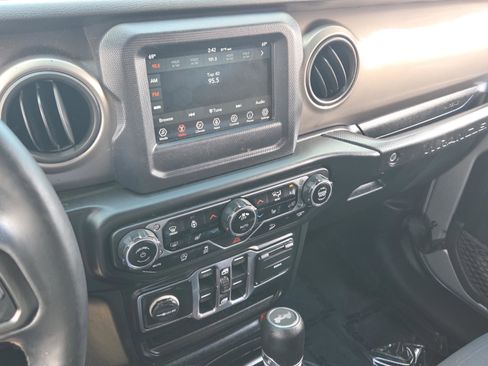Used 2020 Jeep Wrangler Unlimited Sport S AWD/4WD image 27