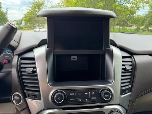 Used 2020 Chevrolet Suburban Premier AWD/4WD image 51