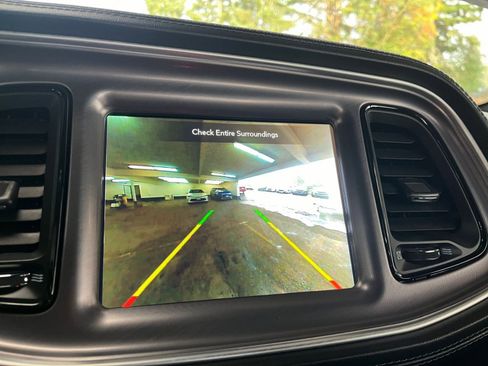 Used 2022 Dodge Challenger GT w/ Plus Package image 17