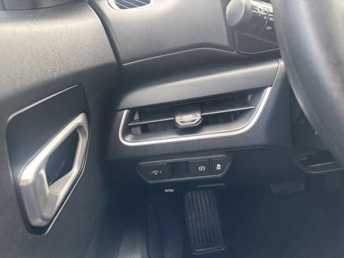 Used 2025 Kia K4 FWD image 33