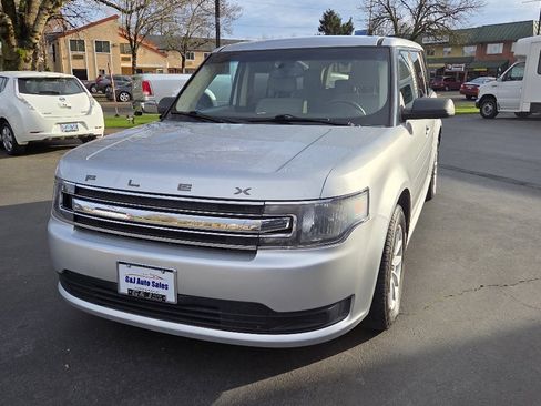Used 2015 Ford Flex SE image 3