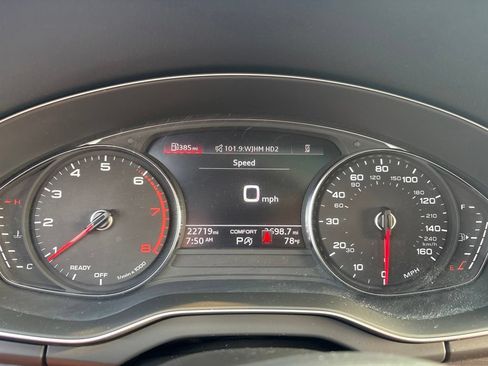 Used 2023 Audi Q5 2.0T Premium w/ Convenience Package AWD/4WD image 27