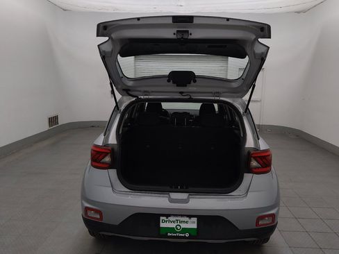 Used 2021 Hyundai Venue SEL FWD image 29