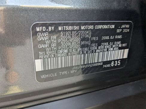 Used 2024 Mitsubishi Outlander SEL image 35