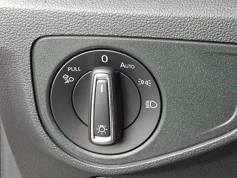 Used 2023 Volkswagen Atlas SEL AWD/4WD image 27