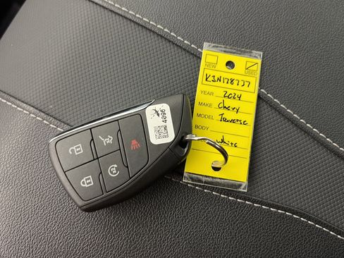 Used 2024 Chevrolet Traverse Z71 w/ Enhanced Driving Package image 33