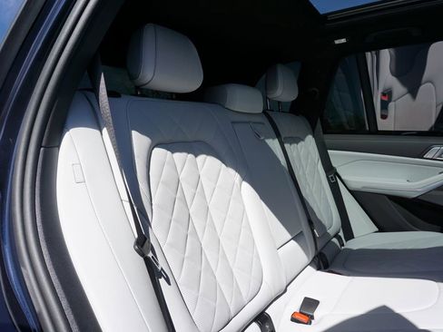 Used 2024 BMW X5 M60i w/ Climate Comfort Package image 24