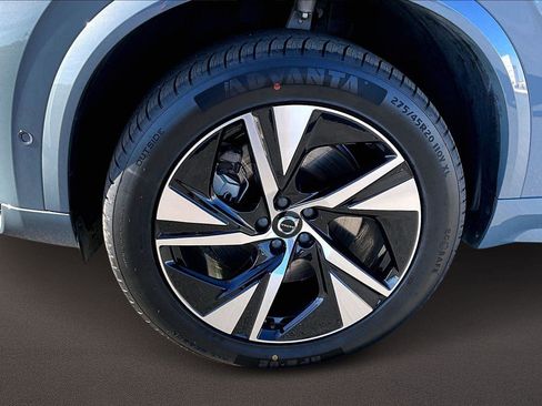 Used 2023 Volvo XC90 T8 Plus w/ Protection Package Premier image 9