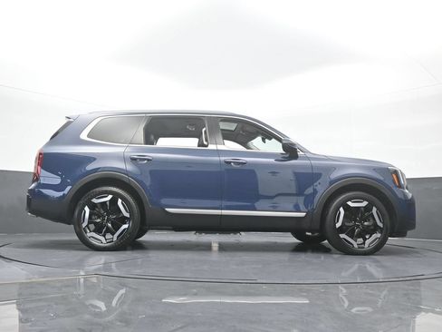 Used 2024 Kia Telluride S w/ S Sunroof Package FWD image 65