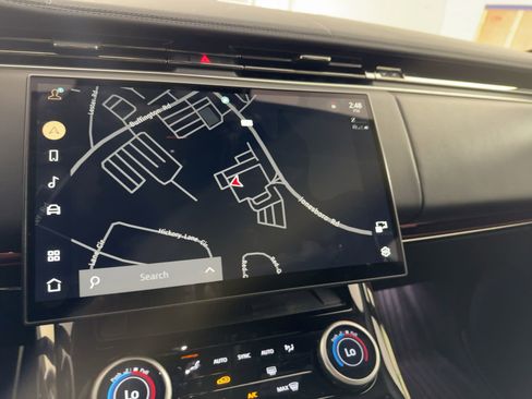 Used 2023 Land Rover Range Rover Sport SE Dynamic image 21