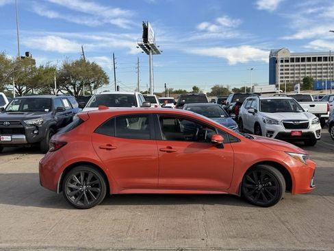 Used 2025 Toyota Corolla XSE image 4