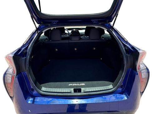 Used 2017 Toyota Prius Two w/ Carpet Mat Package FWD image 19