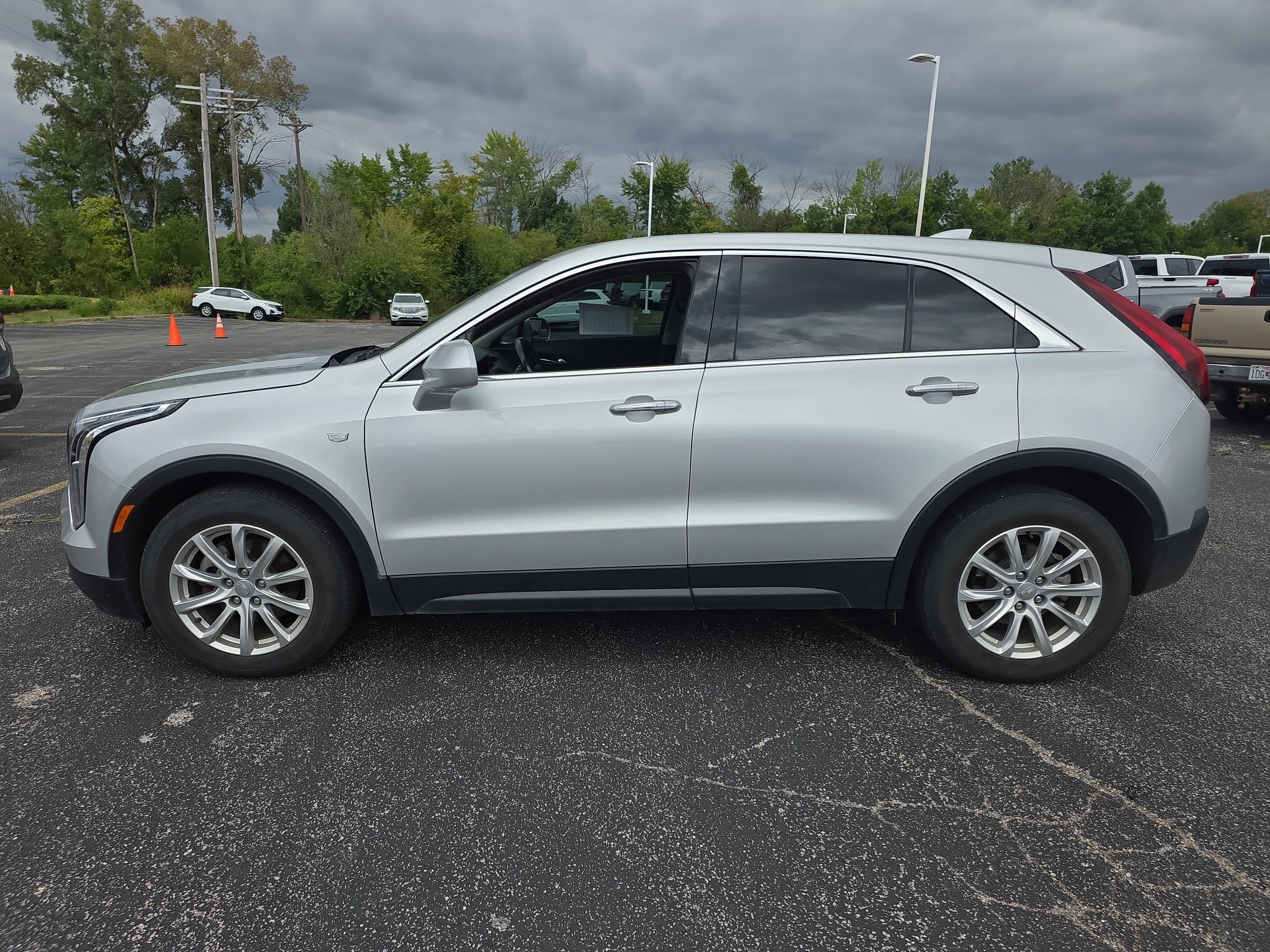 Used 2019 Cadillac XT4 Luxury FWD image 6