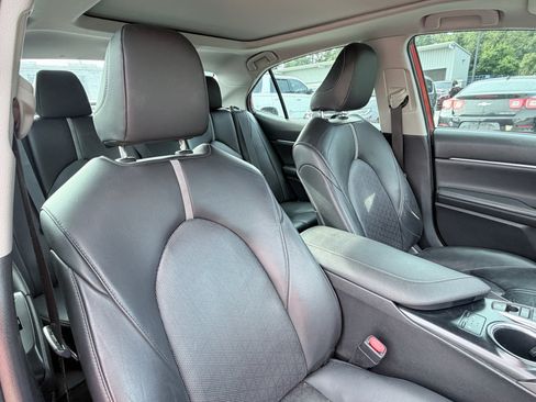 Used 2019 Toyota Camry XSE FWD image 20