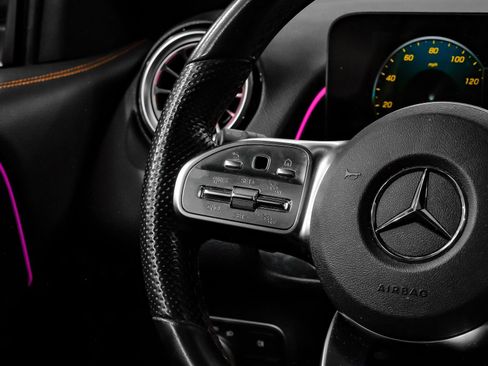 Used 2023 Mercedes-Benz GLB 250 image 23