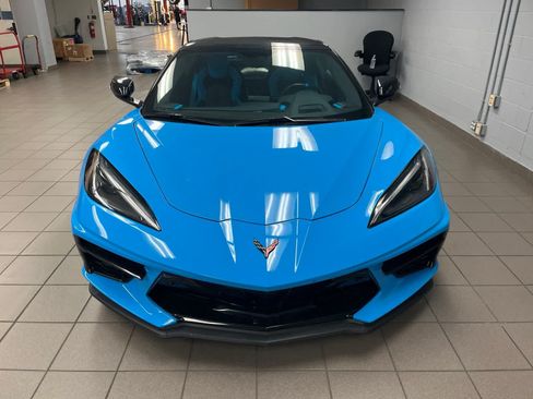 Used 2021 Chevrolet Corvette Stingray Premium Conv w/ Z51 Performance Package RWD image 23