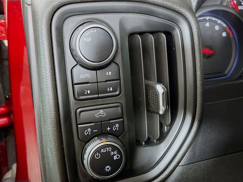 Used 2022 Chevrolet Silverado 1500 Custom Trail Boss w/ LPO, Dark Essentials Package AWD/4WD image 13