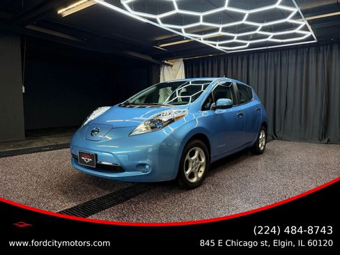 Used 2014 Nissan Leaf SV image 30