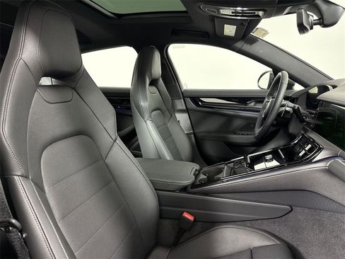 New 2026 Porsche Panamera 4 image 24