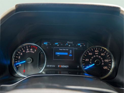 Used 2015 Ford F150 Lariat RWD image 26