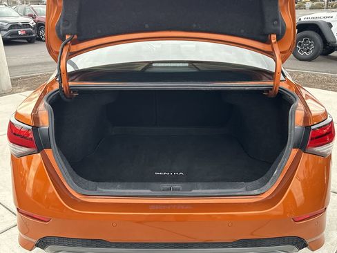 Used 2021 Nissan Sentra SR image 6