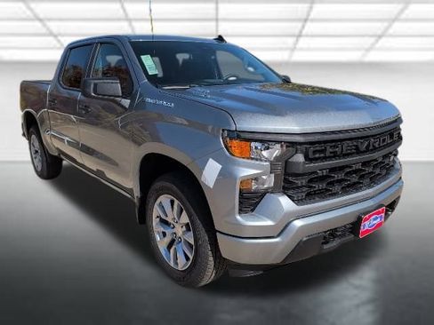 Used 2026 Chevrolet Silverado 1500 Custom image 1