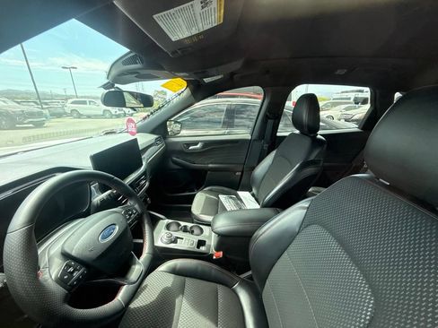Used 2023 Ford Escape ST-Line w/ Tech Pack #1 FWD image 10