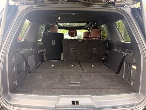 Used 2024 Ford Expedition Limited RWD image 14