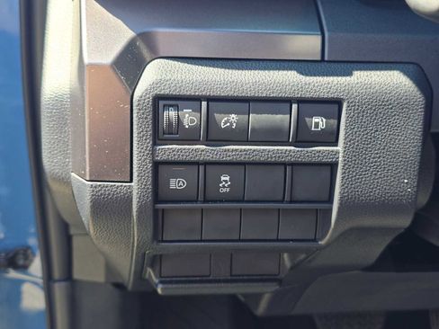 Certified 2025 Toyota 4Runner SR5 AWD/4WD image 24