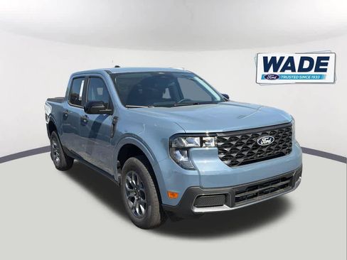 New 2026 Ford Maverick XLT w/ XLT Luxury Package FWD image 3